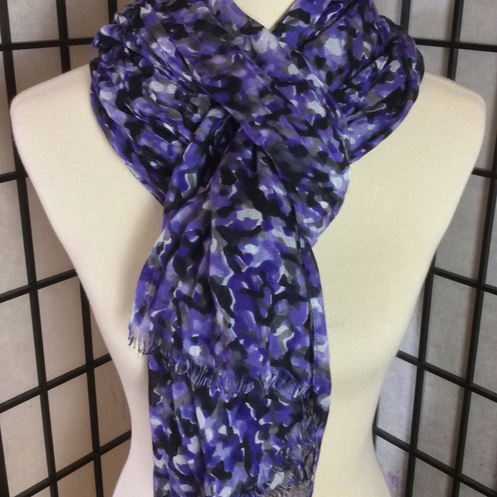 Purple & Ivory Patterned Oblong Scarf!